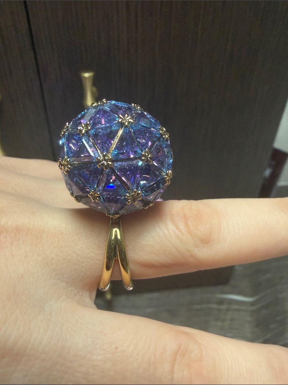 Swarovski Curiosa cocktail ring
Triangle cut, Blue, Gold-tone plated NEW - Picture 12 of 17